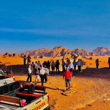 Flowers Rum Camp Wadi Rum Buitenkant foto