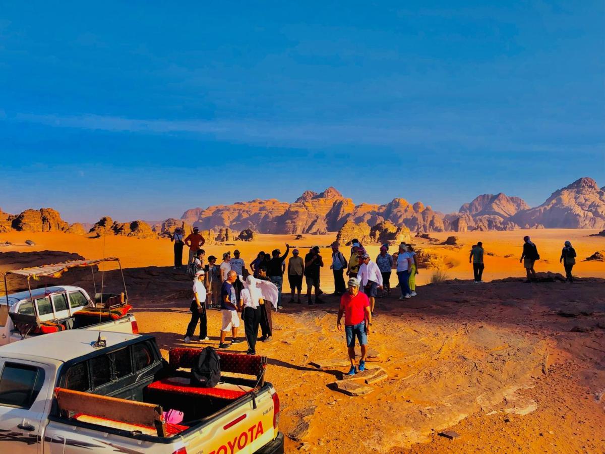 Flowers Rum Camp Wadi Rum Buitenkant foto