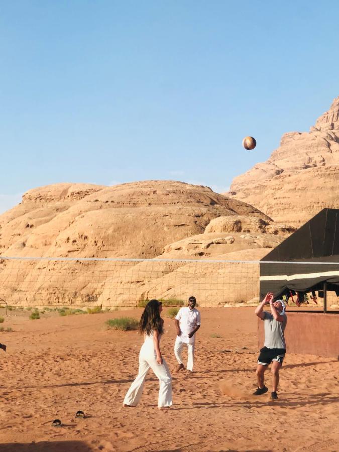 Flowers Rum Camp Wadi Rum Buitenkant foto